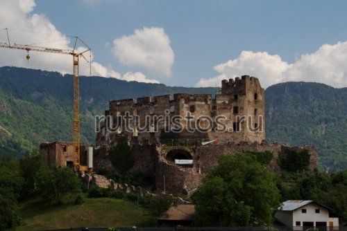 Руины замковой крепости